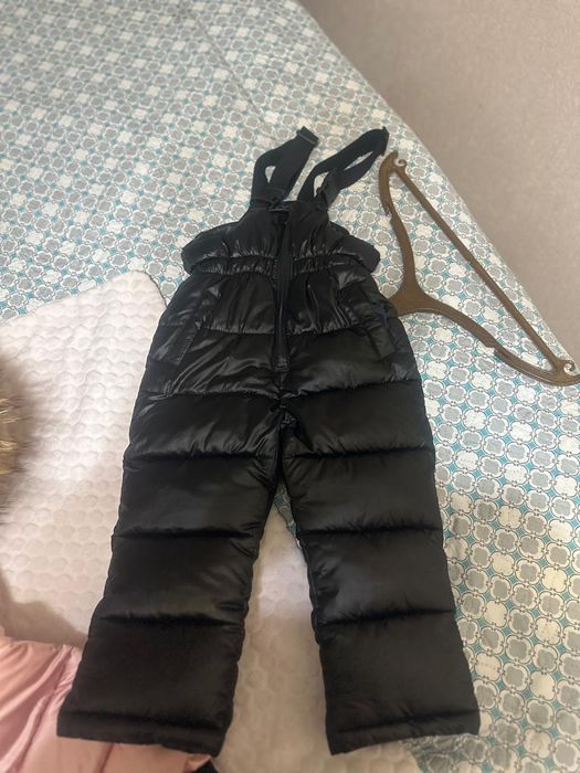 Продам костюм зимний на девочку