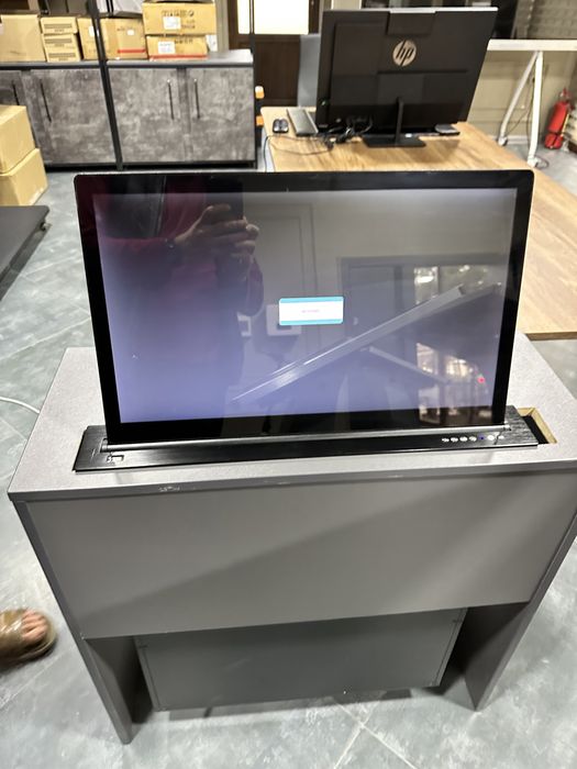 Выдвижной Лифтиной монитор VKS LIFT 24