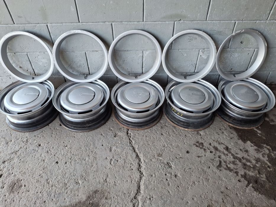 Продам диск С колпаками