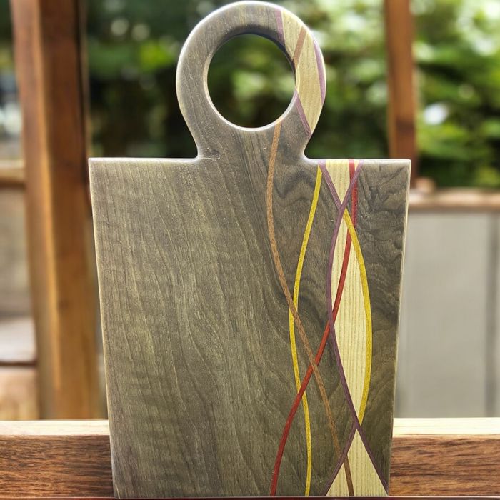 Дървени дъски за сервиране и рязане – инкрустация, смола, гравюра.