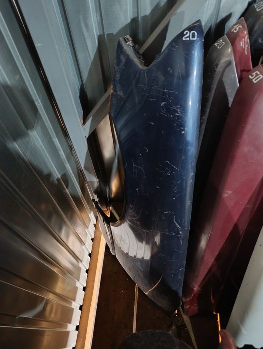 Крыло переднее на Мерседес W201(190)