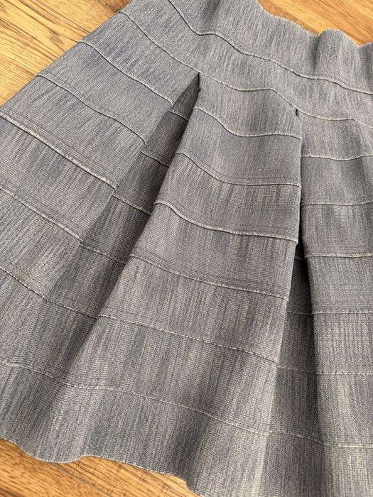 Дамски пролетни поли