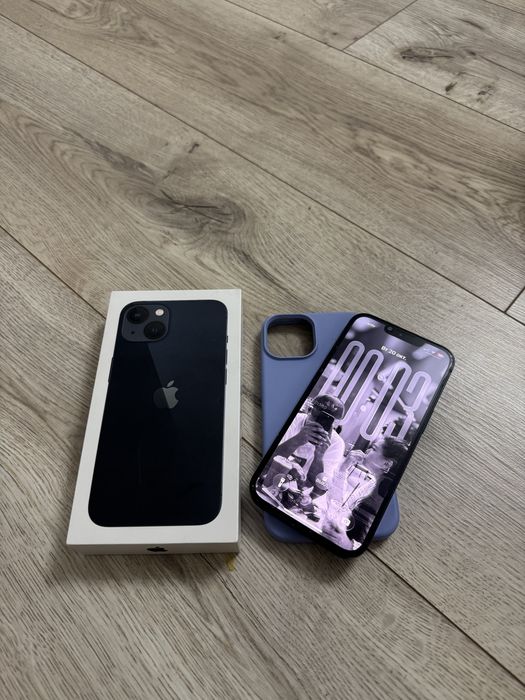 Продается Iphone 13