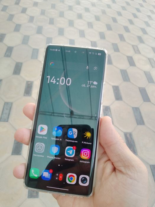 Infinix note 40 pro 12/256 GB ideal !