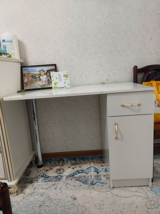 Писменный стол для школьников