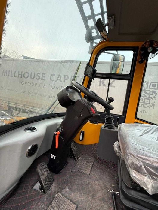 Погрузчик-Экскаватор  ATLAS-2CX