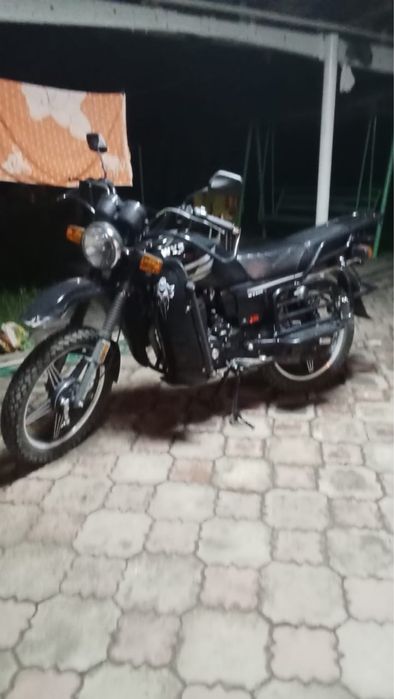 Продам мотоцикл 200 куб