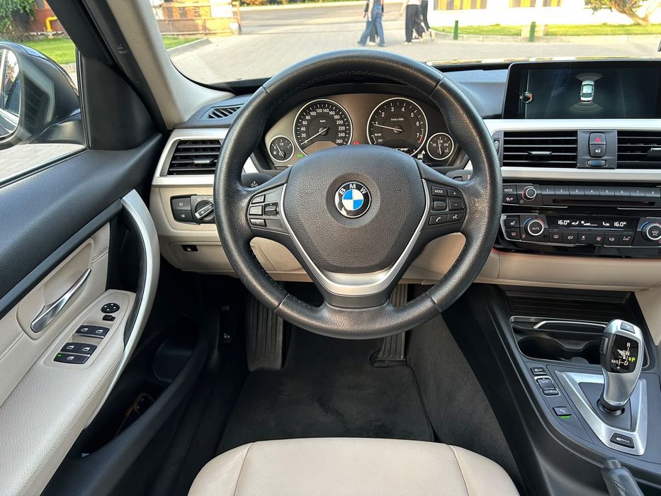 Bmw 330e Luxury Line
