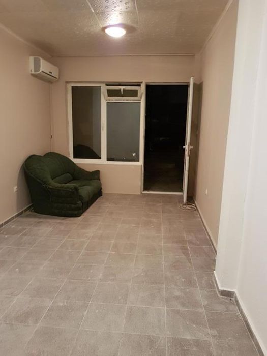 Дава се под наем Магазин в Бургас, Възраждане - 27 кв.м за 153 € - Снимка #1