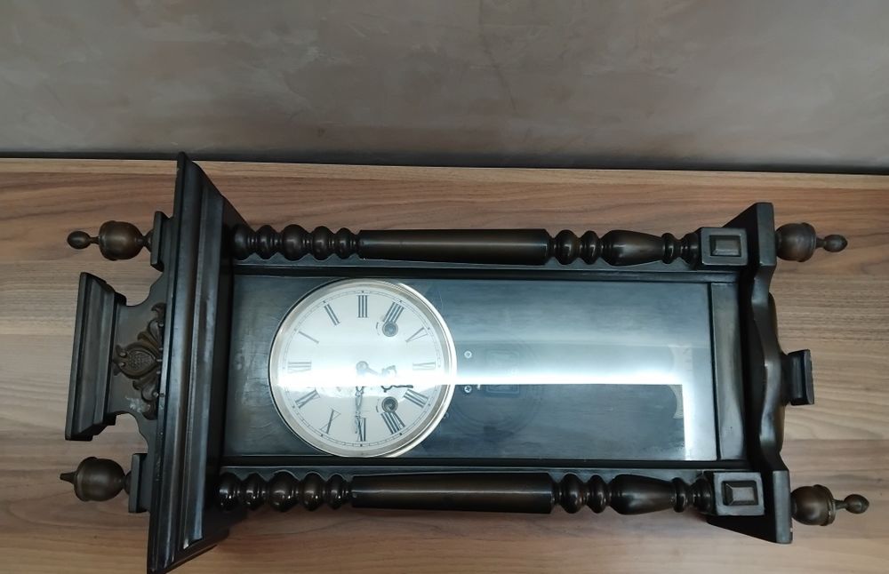 Часовник за стена