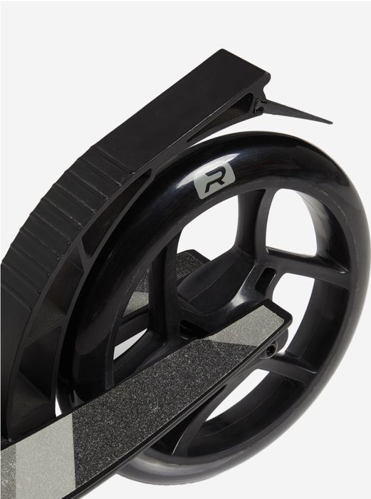 Продам самокат в отличном состоянии