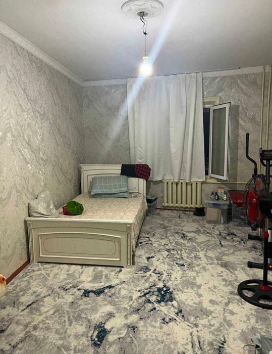 Продается квартира Юнусабад 19кв 4/1/5