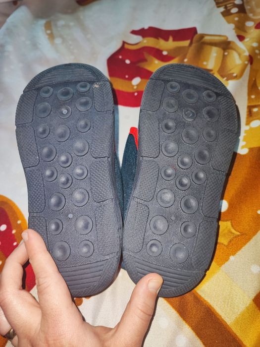 Tenesi grădiniță mas 30 - 35 lei