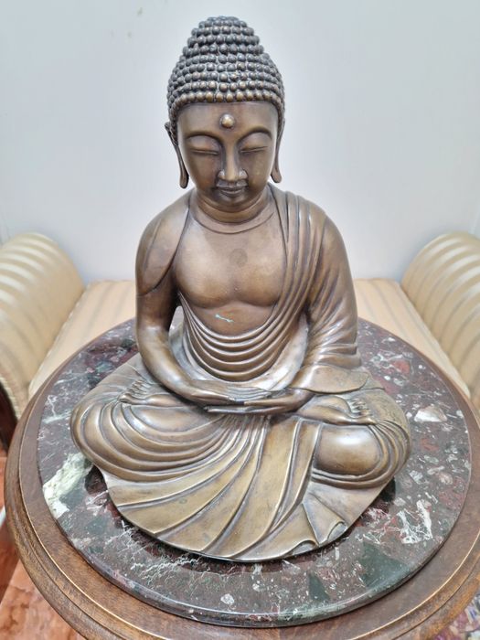 Голяма антикварна азиатска бронзова фигура статуетка скулптура