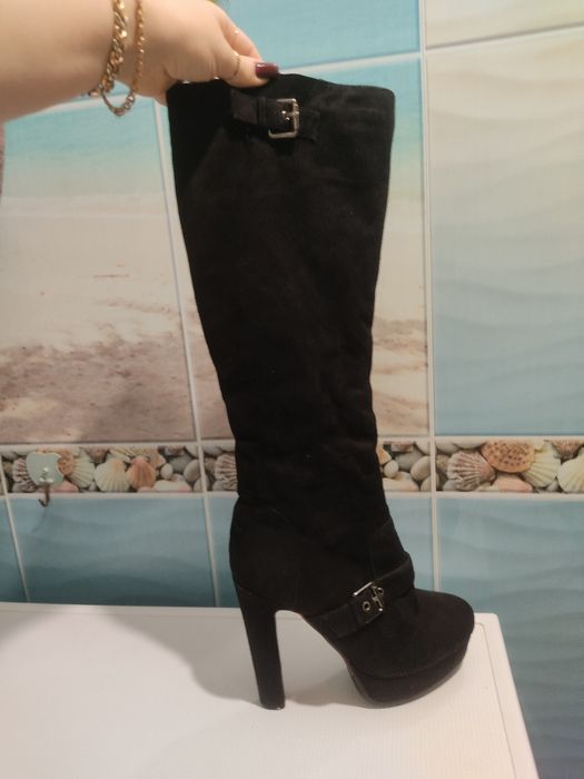 Продам женскую обувь