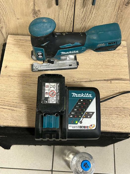Акумулаторен прободен трион Makita DJV181Z, LXT, 18 V