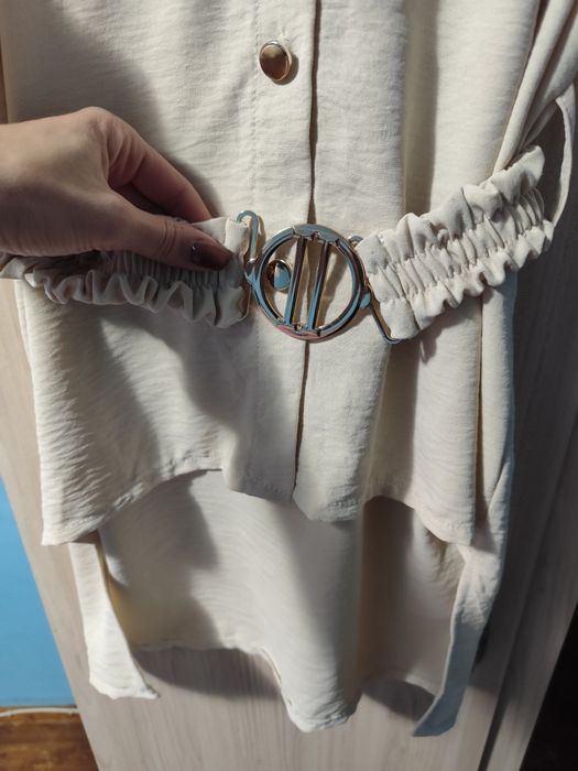 Бежова дамска риза