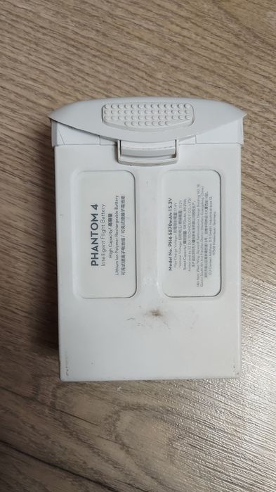 Продам аккумулятор phantom 4 pro/adv