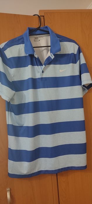 tricou.      Nike