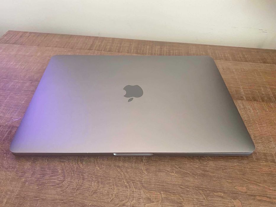 MacBook Pro 13" (2019) / 4 Thunderbolt порта / Intel i5 / 8GB RAM / macOS Sonoma