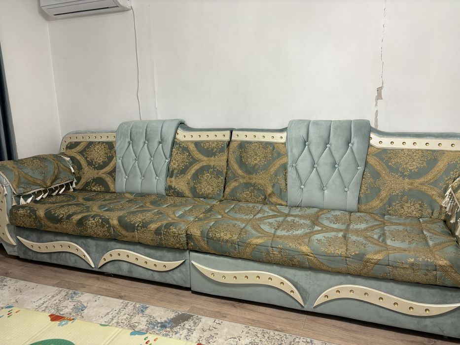 Диван в хорошем состоянии