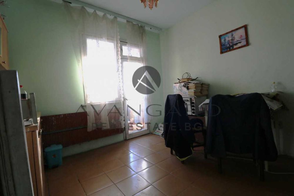 Продава се Многостаен апартамент в Пловдив, Изгрев - 101 кв.м за 1139 €/кв.м - Снимка #3