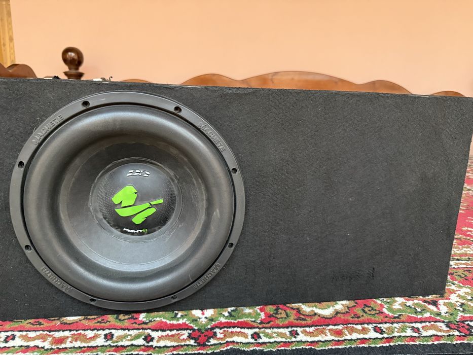 Апаратура сабуфер услитель для авто