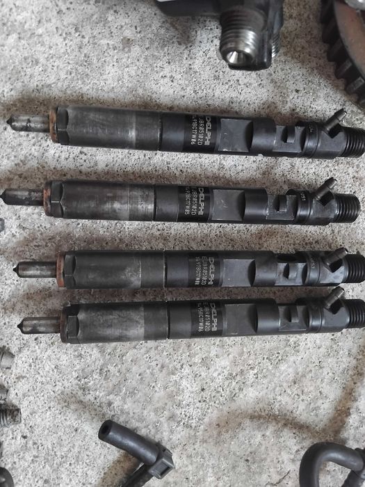 Рено,Нисан.Мазда.ДачияДюзи за 1.5 DCI,рел,помпа.