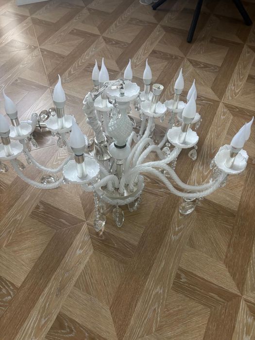 Люстры большие 30к