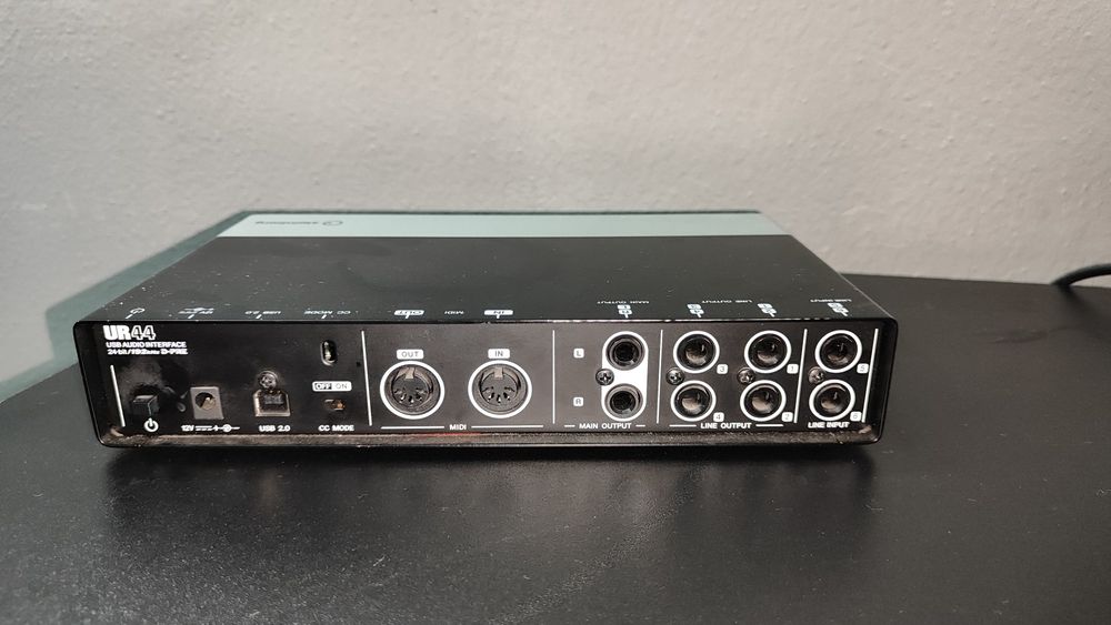 Звуковая карта Steinberg ur44