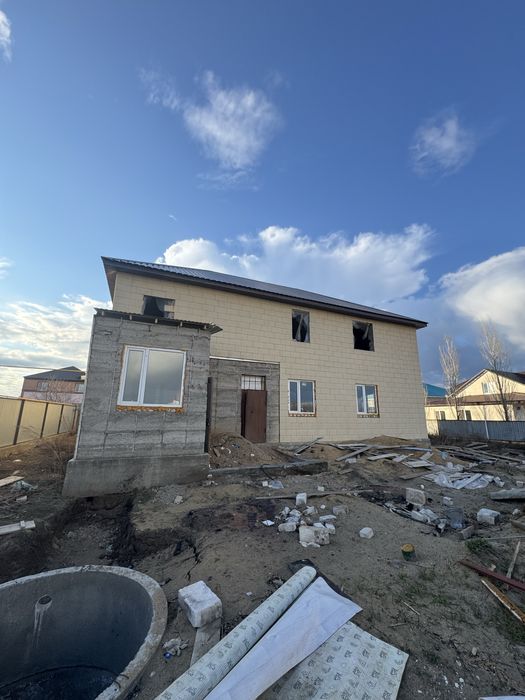 Продам недостроенный коттедж