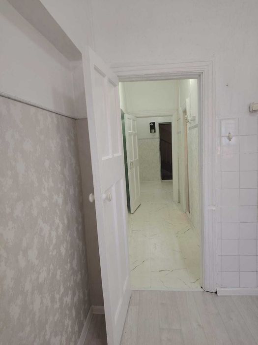 Продам 2-х ком.квартиру 1/2эт, 60кв.м, пр. Ауэзова д.33