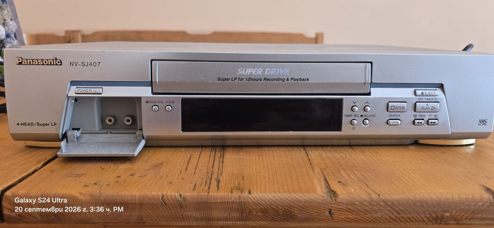 VHS Panasonic NV-SJ407