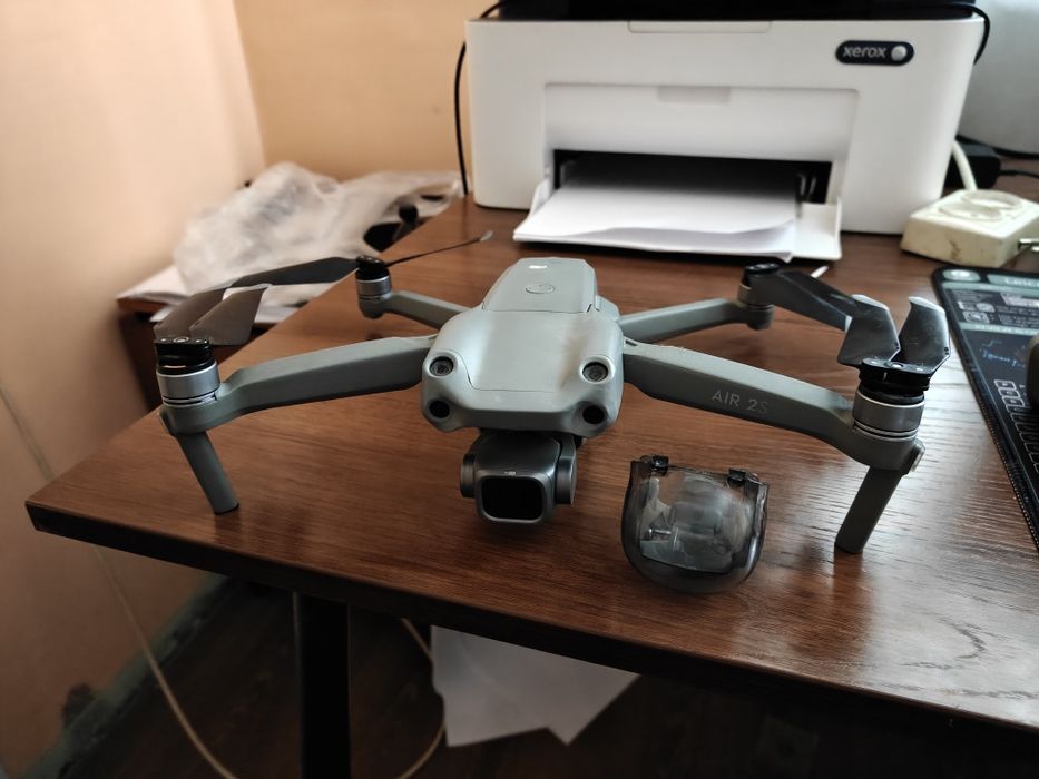 Продам дроны. Air2s; mini3