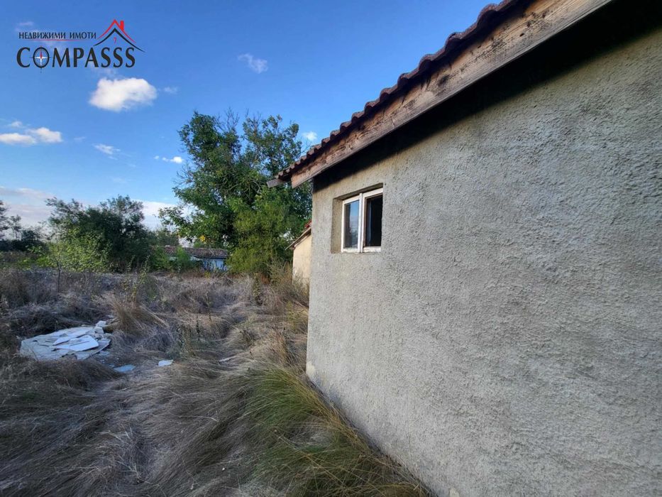 с. Изворово, Общ. Ген. Тошево, къща с двор – 17000евро!