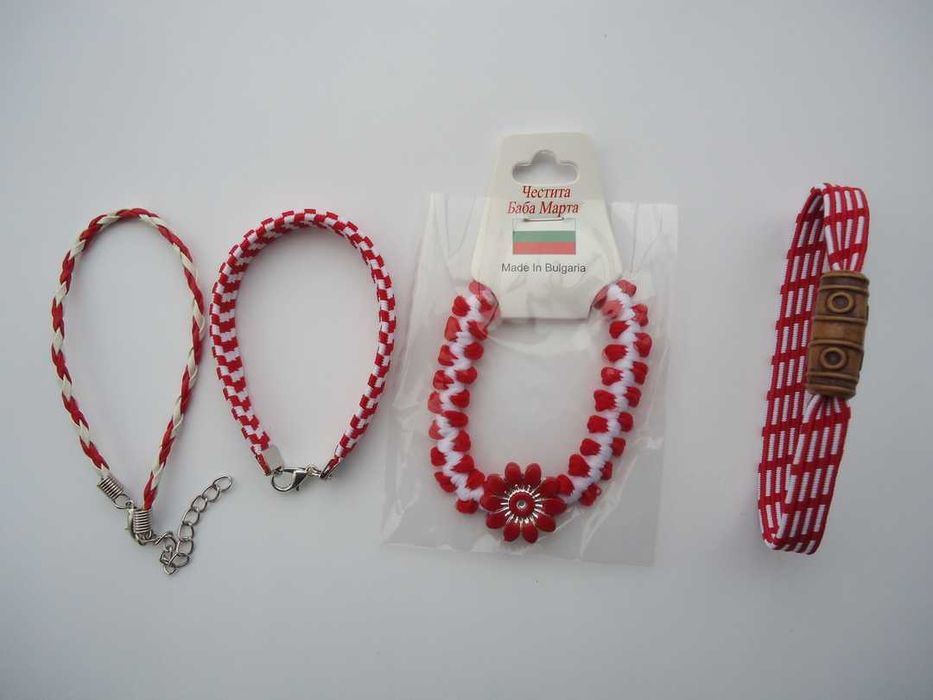 Ръчно изработени мартеници