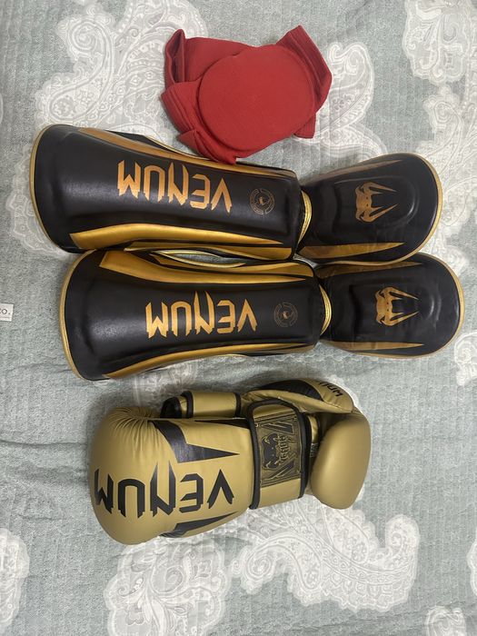 Продам комплект для кик-бокса,тай-бокса