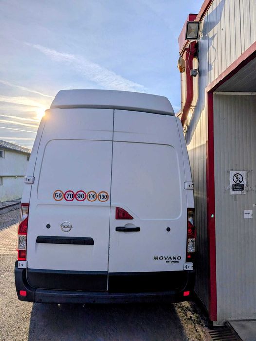 Persoana fizica vand autoutilitara marca Opel Movano