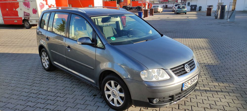 VOLKSWAGEN Touran 2004 — imagine 4