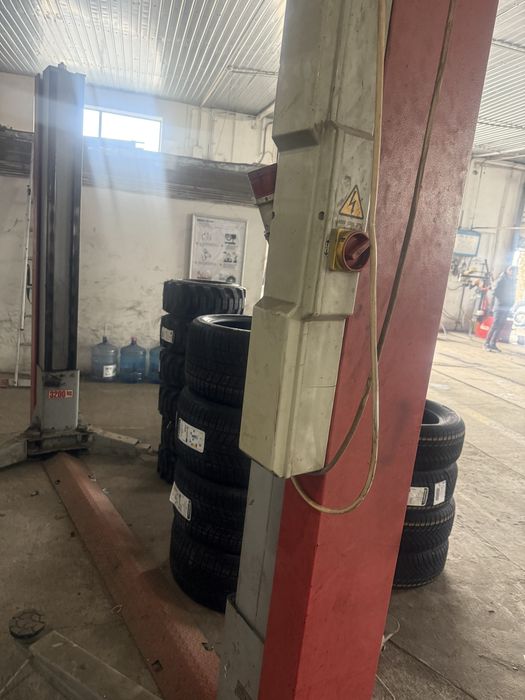 Elevator Butler 3200kg