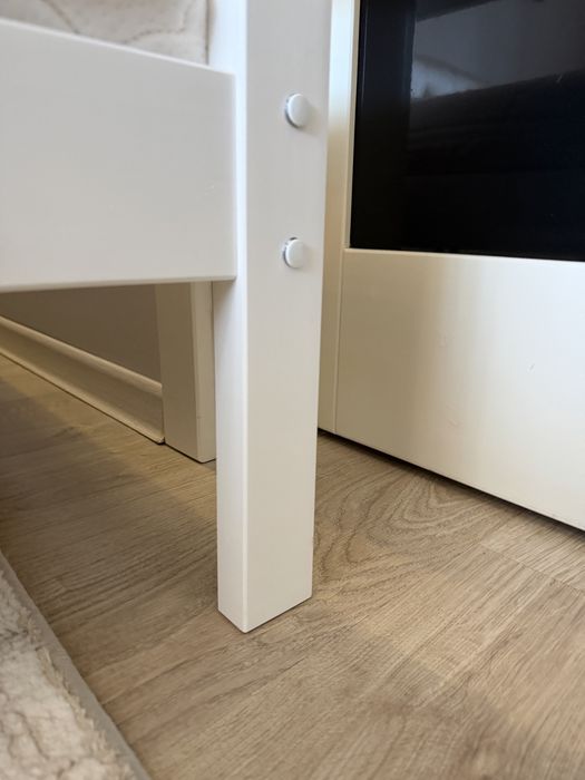 Кровать детская  деревянная