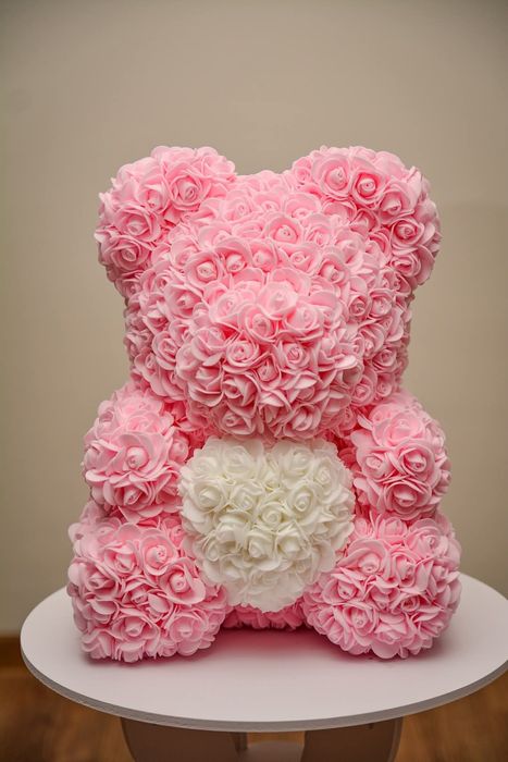 Мече от рози и букети