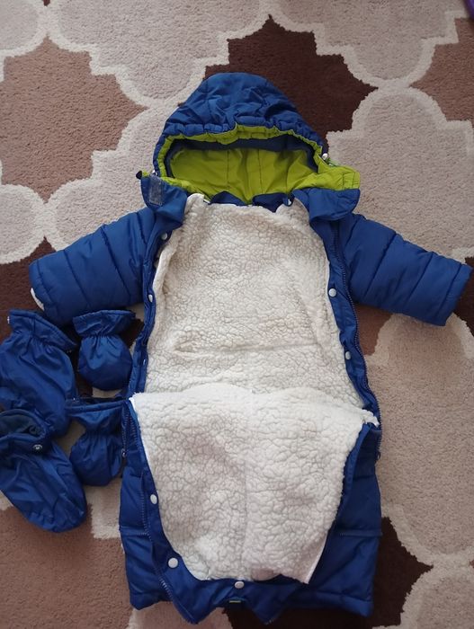 Продам детский комбинезон