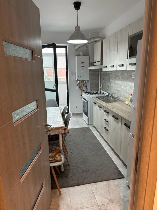 Închiriez apartament 43m