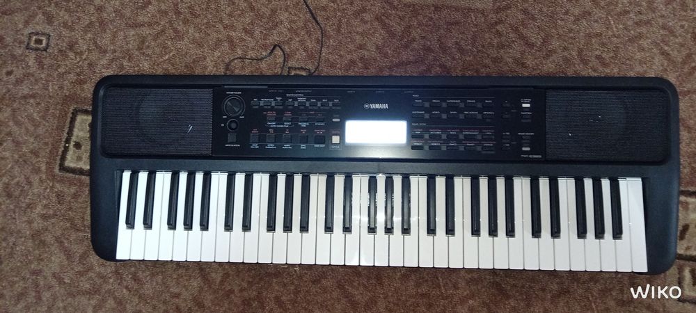 Синтезатор YAMAHA psr е383