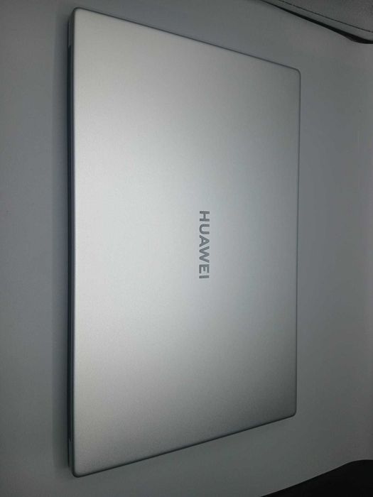 Laptop Ultrabook Huawei MateBook D15 Argintiu, AMD Ryzen 5 3500U, 8GB DDR4 RAM, Capacitate de Stocare 256GB SSD