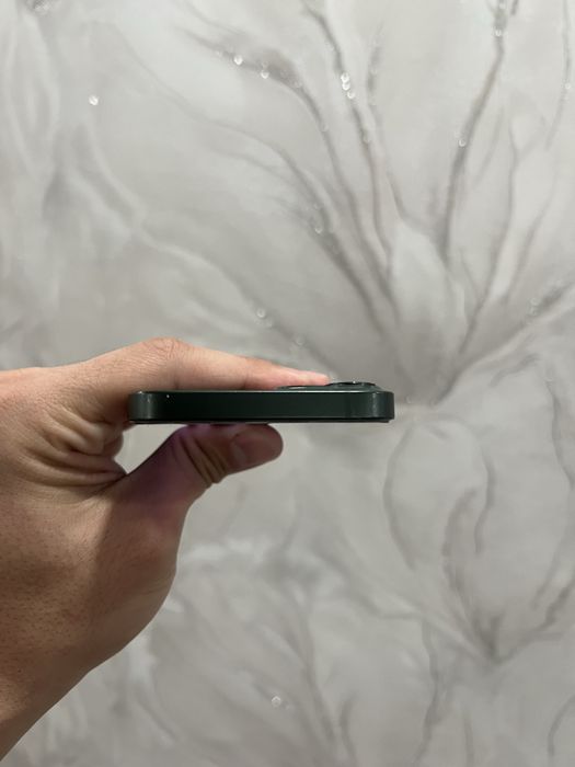 Продам iPhone 13 128gb в идеальном состоянии