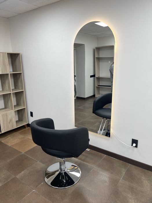 Сдаем в аренду кресла и кушетки