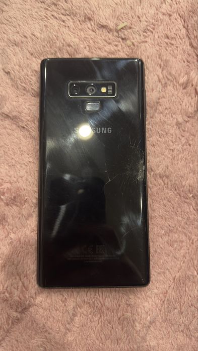 Продам планшет и 2 телефона