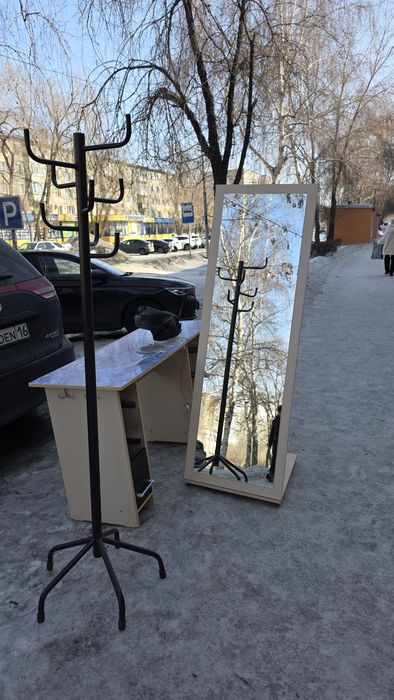 Вешалка напольная